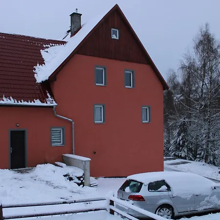 מלון דירות Klinovec - Jonas 3*