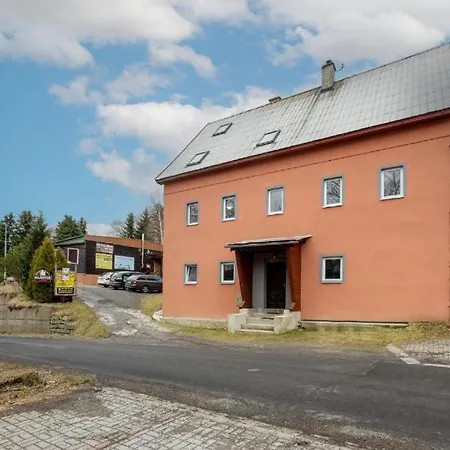 Klinovec - Jonas מלון דירות